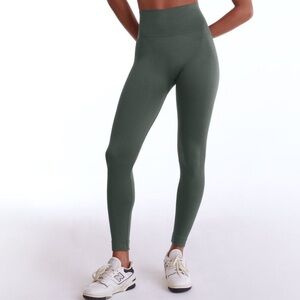 Set active sculptflex leggings in Vegas